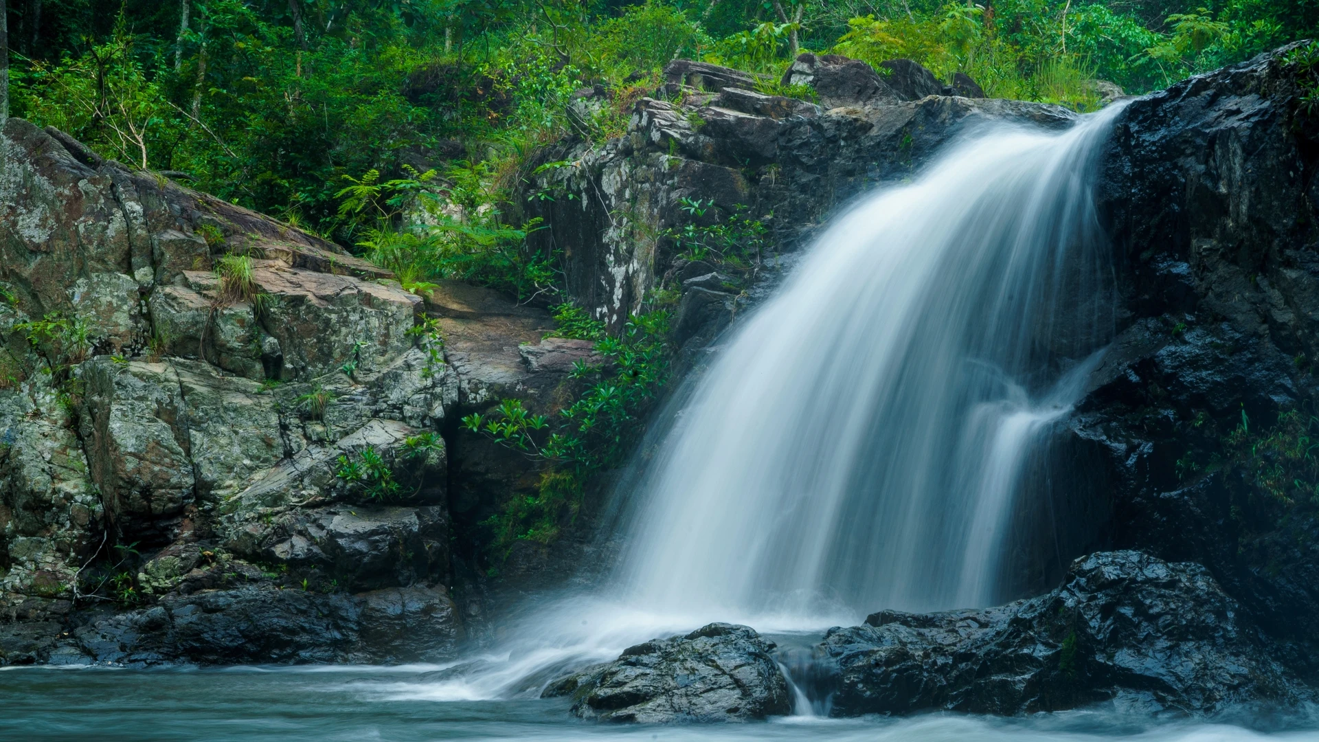 CHROK LAENG WATERFALL